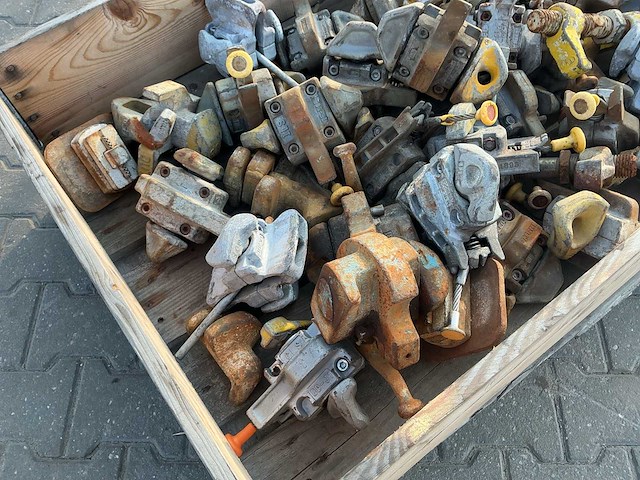 Twistlocks - afbeelding 2 van  5