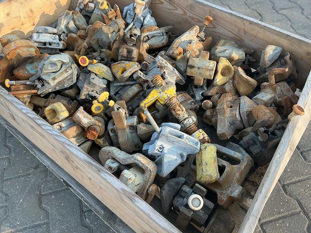 Twistlocks - afbeelding 3 van  5