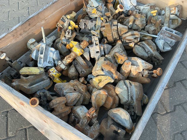 Twistlocks - afbeelding 4 van  5
