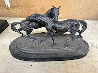 Two horses decoratief beeld - afbeelding 3 van  3