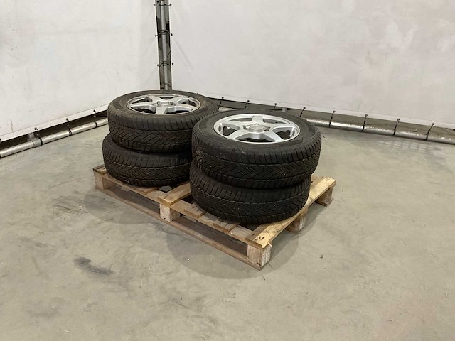 Tyfoon - eurosnow - autoband 195/65 (4x) - afbeelding 2 van  6