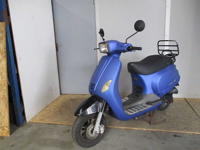 Tym - snorscooter - sx-50 sport riva ry50qt-16 - scooter - afbeelding 4 van  11