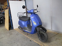 Tym - snorscooter - sx-50 sport riva ry50qt-16 - scooter - afbeelding 7 van  11