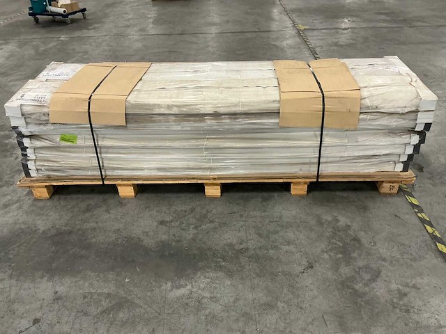 Type 11 radiatoren 300x2400mm (14x) - afbeelding 2 van  7