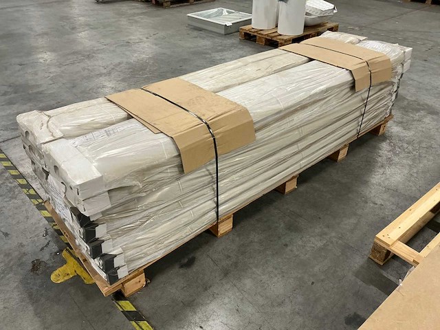 Type 11 radiatoren 300x2400mm (14x) - afbeelding 5 van  7
