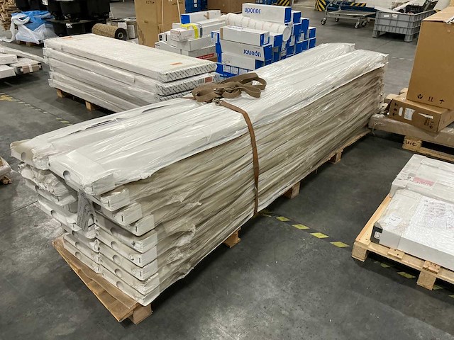Type 11 radiatoren 300x3000mm (18x) - afbeelding 2 van  4