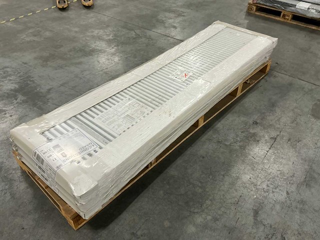 Type 11 radiatoren 600x2200mm (3x) - afbeelding 5 van  7
