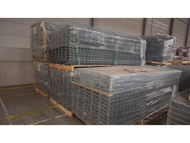 Type 2: partij thermisch verzinkte draadkabelgoten 300x21x5,5cm (1350x) - afbeelding 1 van  3