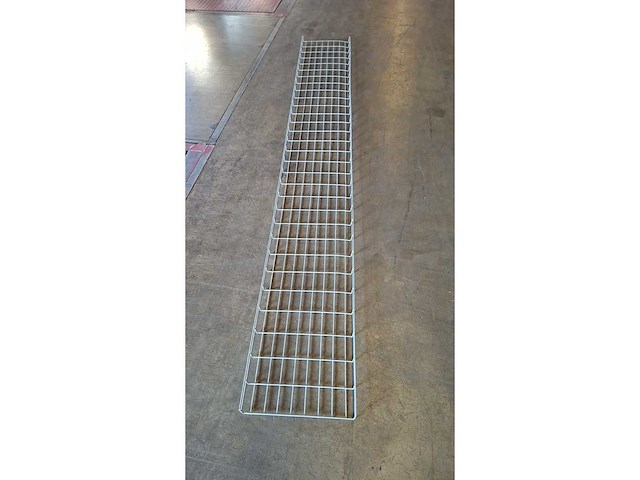 Type 3 partij thermisch verzinkte draadkabelgoten 300x31x5,5cm (1086x) - afbeelding 4 van  5