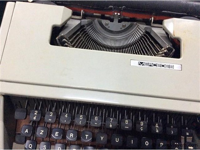 Typmachine ( mercedes) - afbeelding 3 van  3