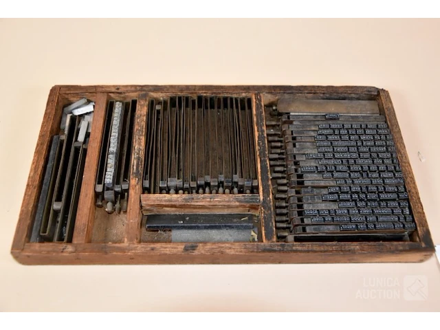 Typografische lade - afbeelding 1 van  5