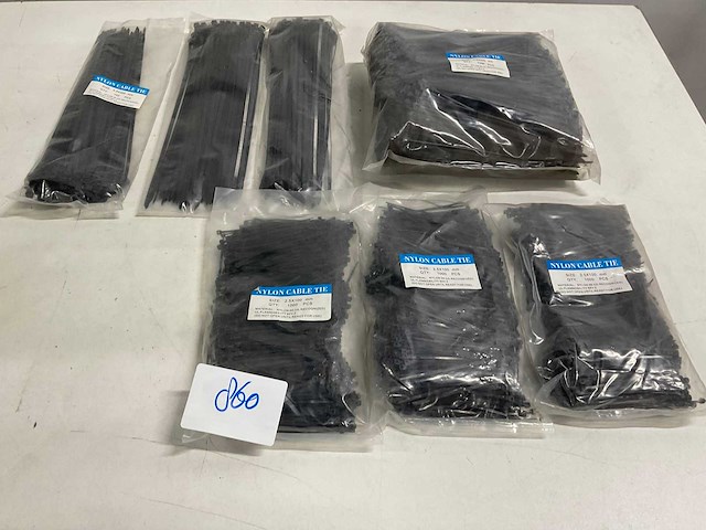 Tyraps diverse afmetingen (4300x) - afbeelding 1 van  4