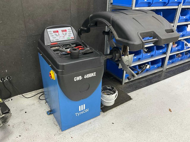 Tyreon gwb-t449 balanceermachine - afbeelding 1 van  7