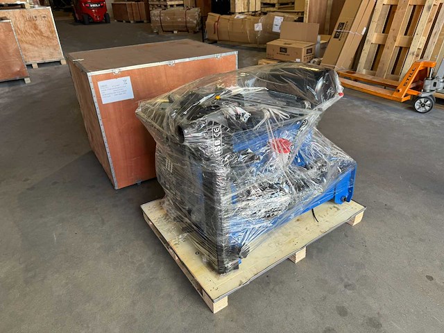 Tyreon tc24as heavy-duty banden demonteermachine met kantelende kolom en dubbele airbooster in de spanklauwen - afbeelding 19 van  20