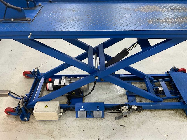 Tyreon tsc300 hydraulische schaarheftafel - 300 kg - afbeelding 12 van  14