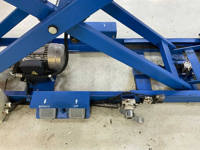 Tyreon tsc300 hydraulische schaarheftafel - 300 kg - afbeelding 2 van  16