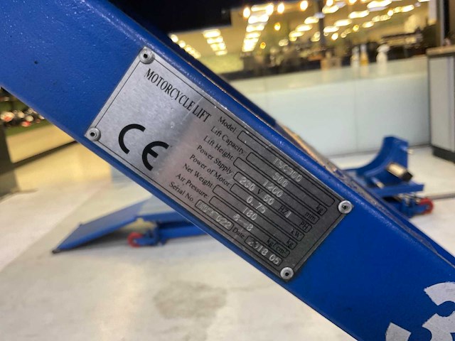 Tyreon tsc300 hydraulische schaarheftafel - 300 kg - afbeelding 7 van  16