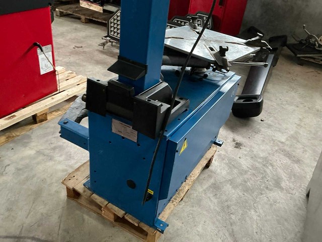 Tyreon u-231 banden de-en montageapparaat - afbeelding 4 van  13