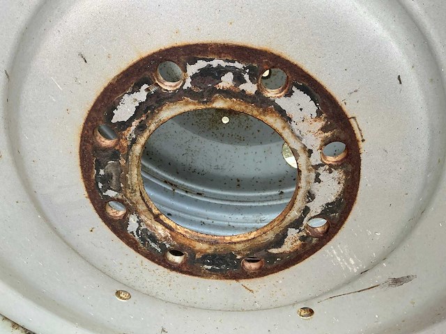 Tyres, wheels and rims (1 velg met mocon ring) - afbeelding 4 van  5