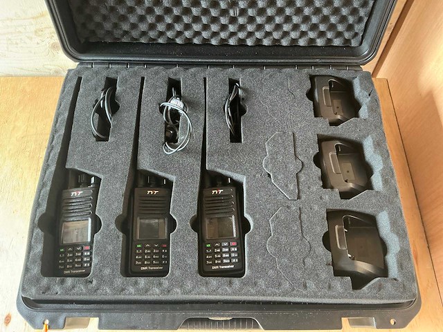 Tyt md-uv390 portofoon/ dmr digital transceiver (6x) - afbeelding 3 van  6