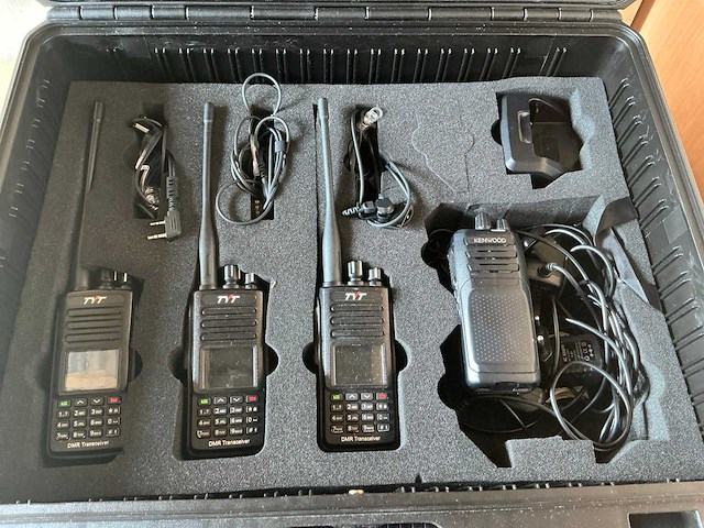 Tyt md-uv390 portofoon/ dmr digital transceiver (6x) - afbeelding 4 van  6