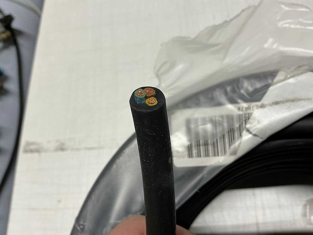 U helux 3g2,5mm installatie kabel - afbeelding 2 van  4
