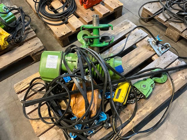 U-mega uhd-120 elektrische kettingtakel - afbeelding 1 van  6