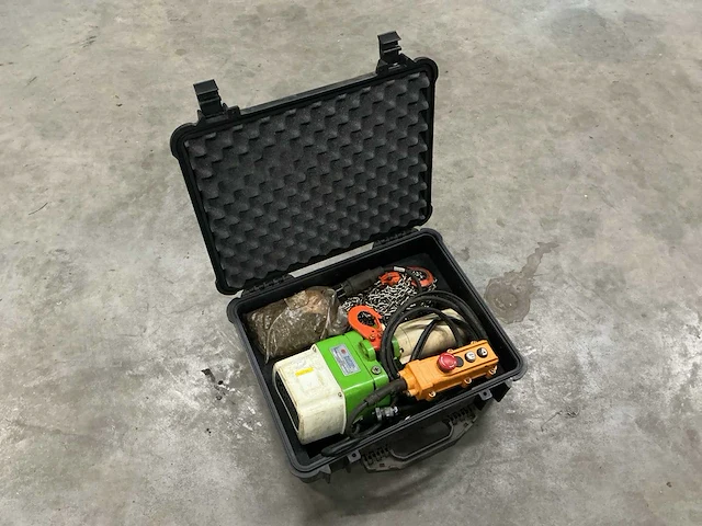 U-mega uhd-2024 elektrische kettingtakel - afbeelding 6 van  7