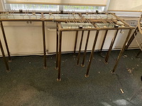 U vormig messing drankenrek met glazenhouders - afbeelding 1 van  10