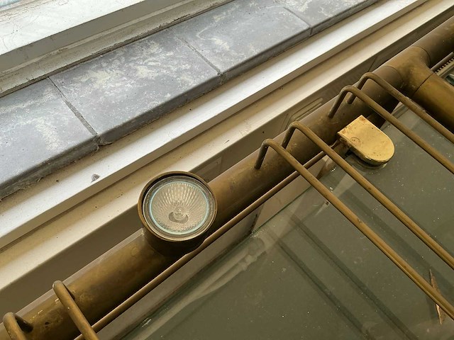 U vormig messing drankenrek met glazenhouders - afbeelding 6 van  10