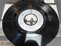 U2 - afbeelding 4 van  4