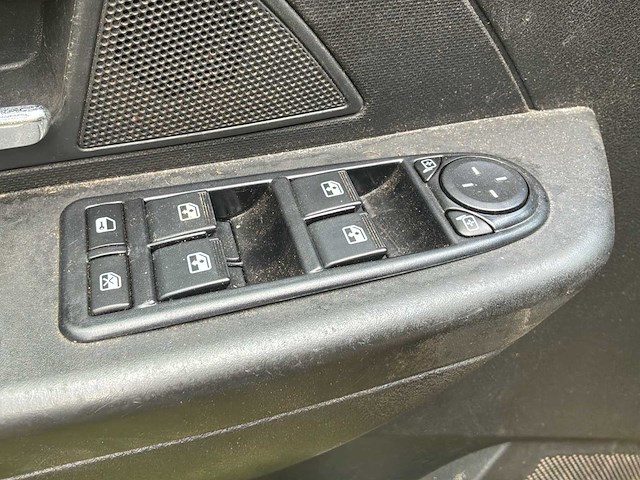 Uaz patriot bedrijfswagen - afbeelding 25 van  44