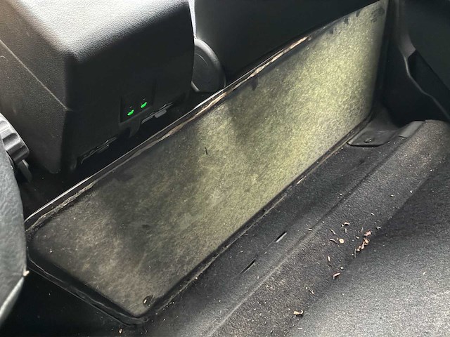 Uaz patriot bedrijfswagen - afbeelding 28 van  44