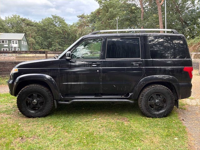 Uaz patriot bedrijfswagen - afbeelding 28 van  29