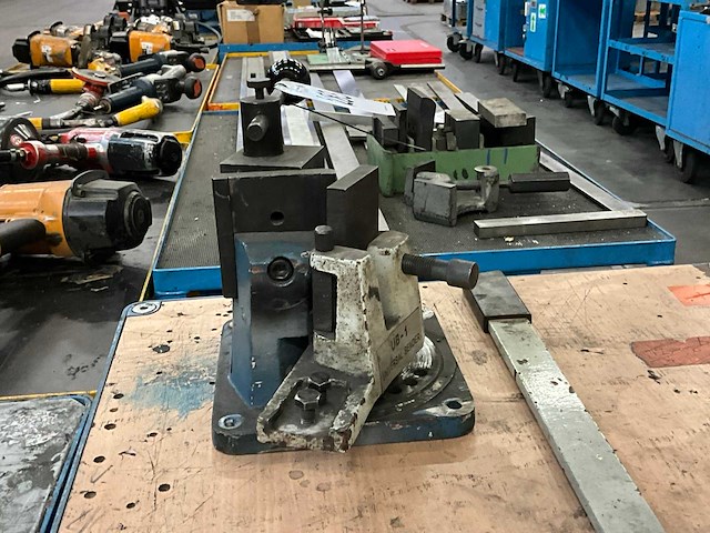 Ub-1 profielbuigapparaat - afbeelding 3 van  4