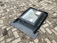 Ubbink dak raam - afbeelding 1 van  6