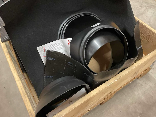Ubbink ubiflex standard 700x1000mm universele dakdoorvoerpan (5x) - afbeelding 2 van  4