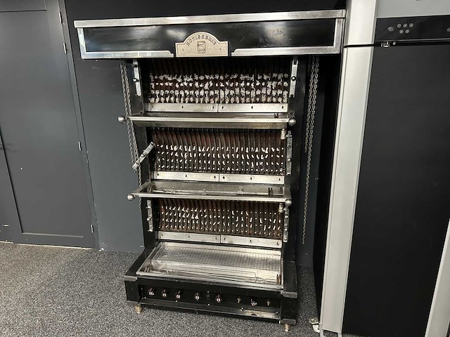 Ubert - rotisserie - kippengril - afbeelding 1 van  1