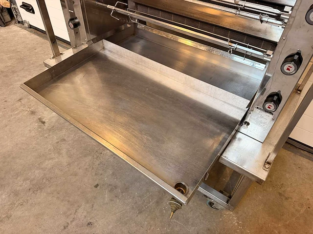 Ubert - rt44g - moniele infrarood rotisserie - afbeelding 4 van  12