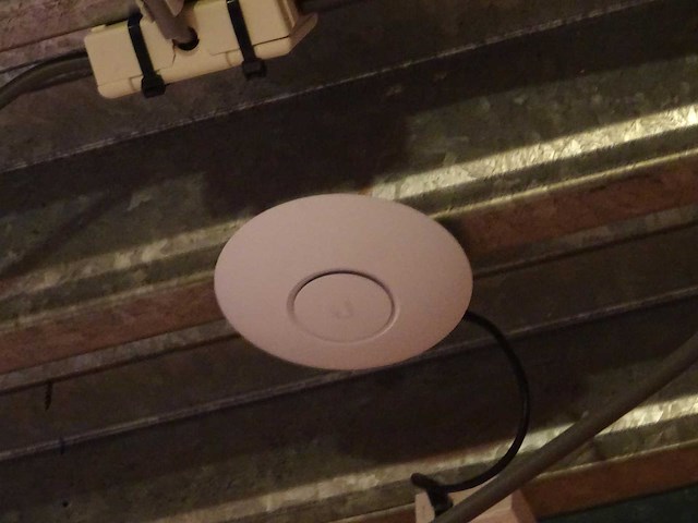 Ubiquiti - unifi uap-nanohd - wifi acces point (5x) - afbeelding 2 van  4