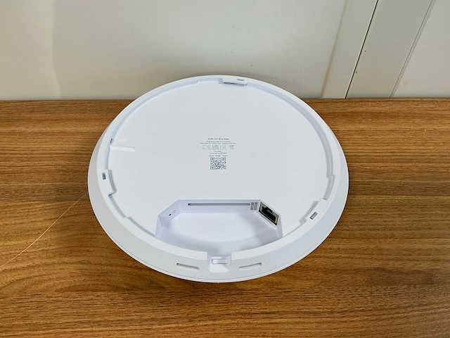 Ubiquiti unifi ap u7-pro-max acces point - afbeelding 3 van  5