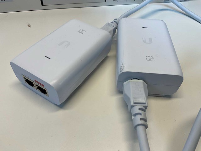 Ubiquiti unifi dream machine pro 19" switch en access points - afbeelding 2 van  12