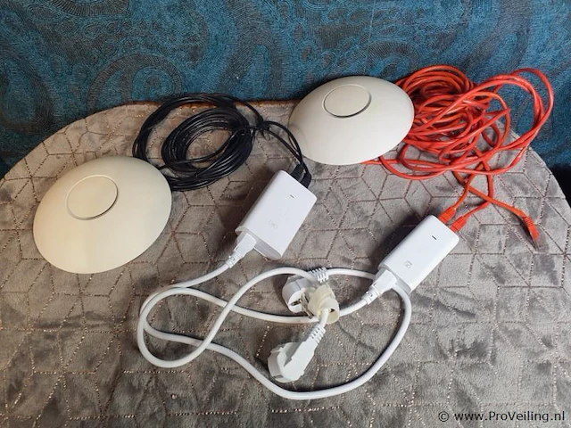 Ubiquiti unifi toegangspunt uap-ac-lr - afbeelding 1 van  4