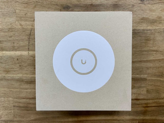 Ubiquiti unifi u6+ - afbeelding 2 van  4