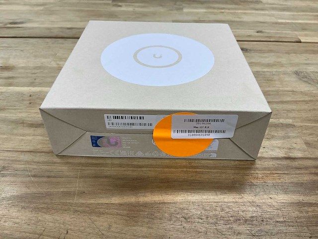 Ubiquiti unifi u6+ - afbeelding 3 van  4