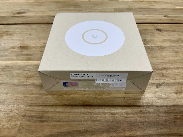 Ubiquiti unifi u6+ - afbeelding 3 van  4