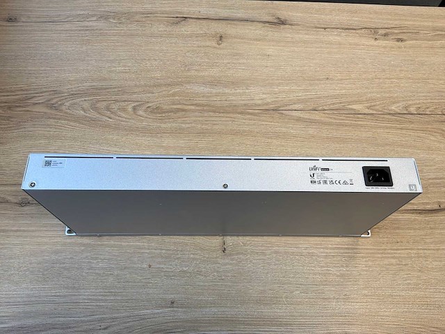 Ubiquiti unifi usw switch - afbeelding 3 van  3
