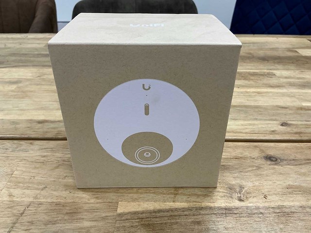 Ubiquiti uvc-g5-dome ip-beveiligingscamera - afbeelding 2 van  5