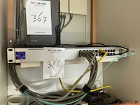 Ubiquity ulcom usw-24 2510v switch 24poorts 19” - afbeelding 1 van  3