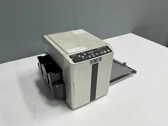 Uchida - bc-10 - business card cutter - afbeelding 5 van  12